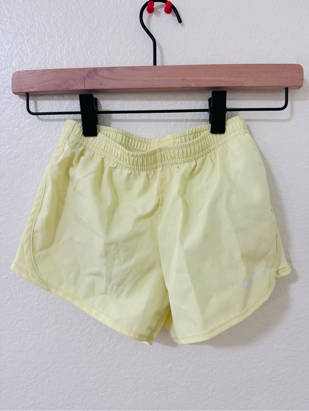 Nike Kid (5-6 years) Pale Yellow Athletic Shorts